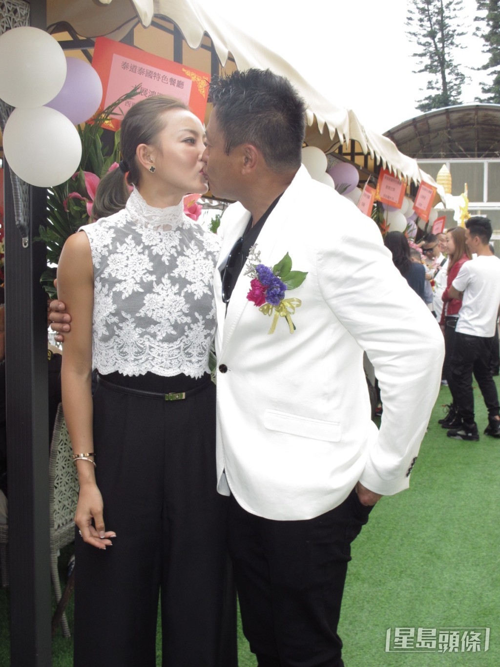 魏駿傑與張利華於2020年離婚。