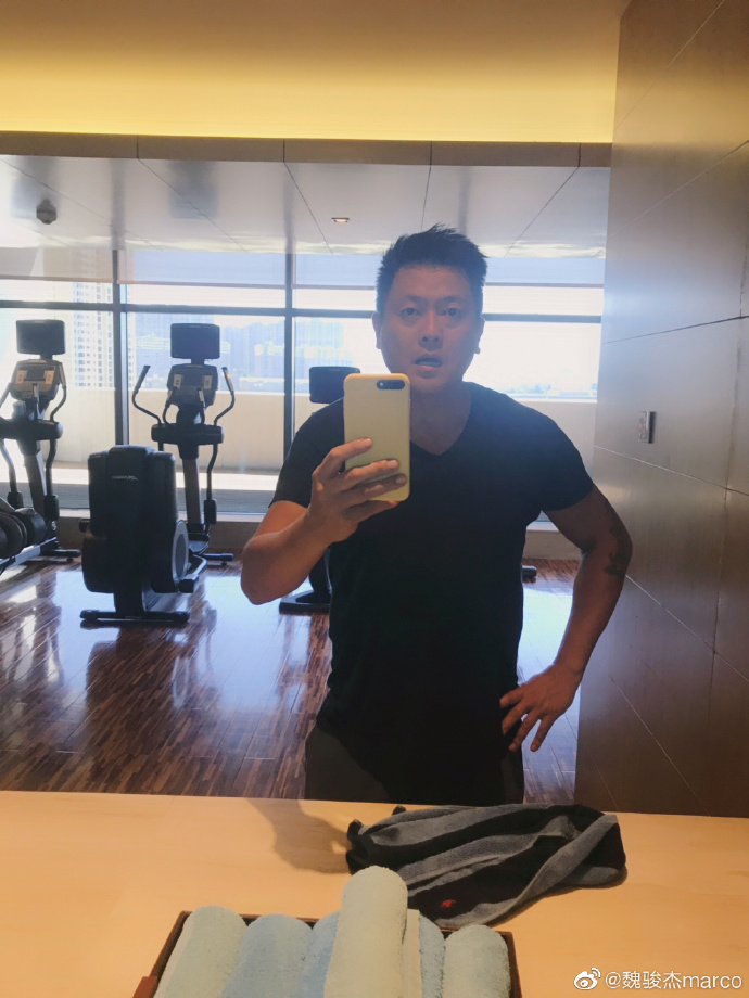 魏駿傑自稱有努力減肥。