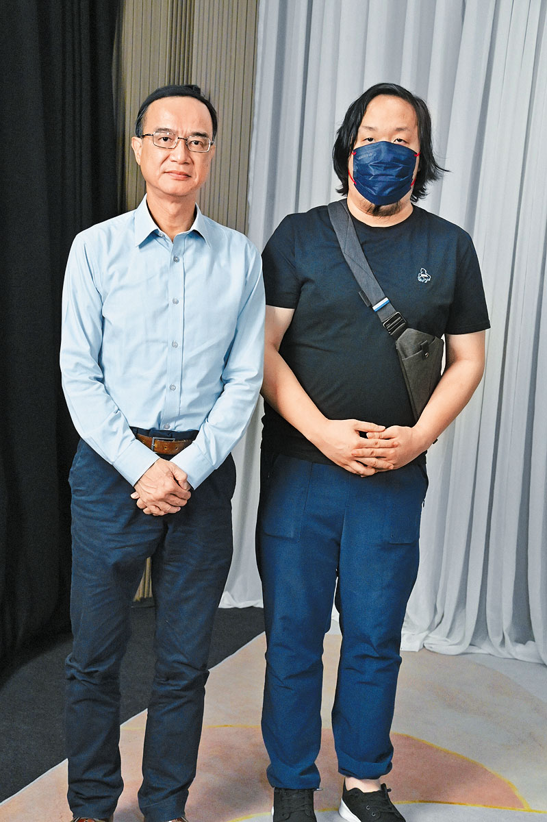 ■昨日鍾志光與黎樹德開記招，澄清黎彼得從未主動要求劉鑾雄伸出援手。