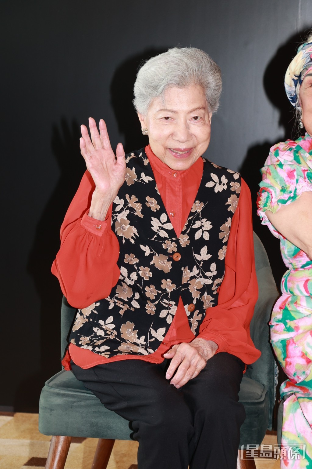 91歲的羅蘭表示,醫生曾建議她打針以補充骨質。