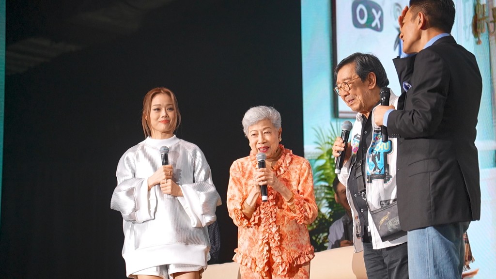 羅蘭早前曾與「緋聞男友」胡楓一同合唱《分飛燕》。