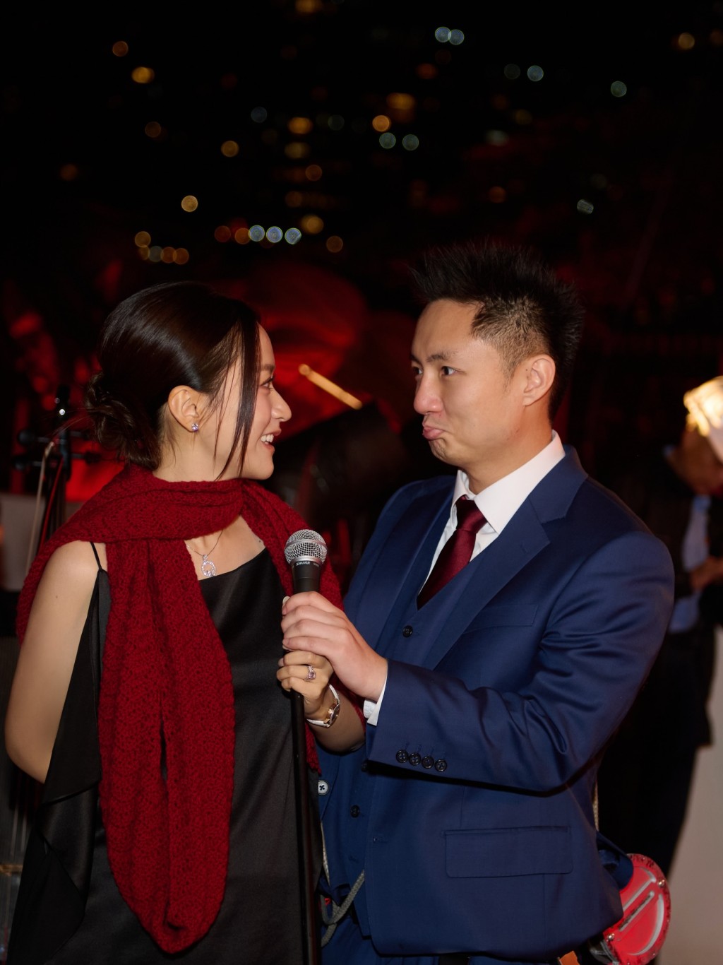 鍾培生向未婚妻莊雅婷承諾:「我會愛你、保護你、照顧你一生一世。」