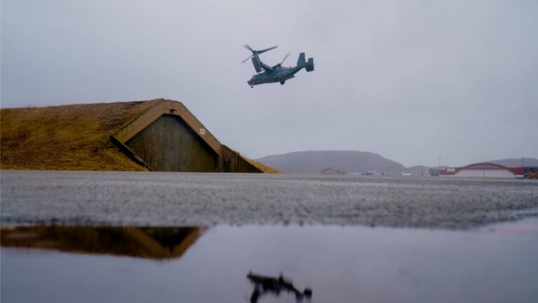 中國男子藏身挪威空軍基地防空洞 涉違反簽證規定遭驅逐出境