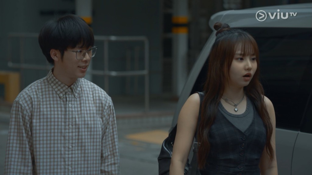 劇中兩姊弟的演出十分自然。
