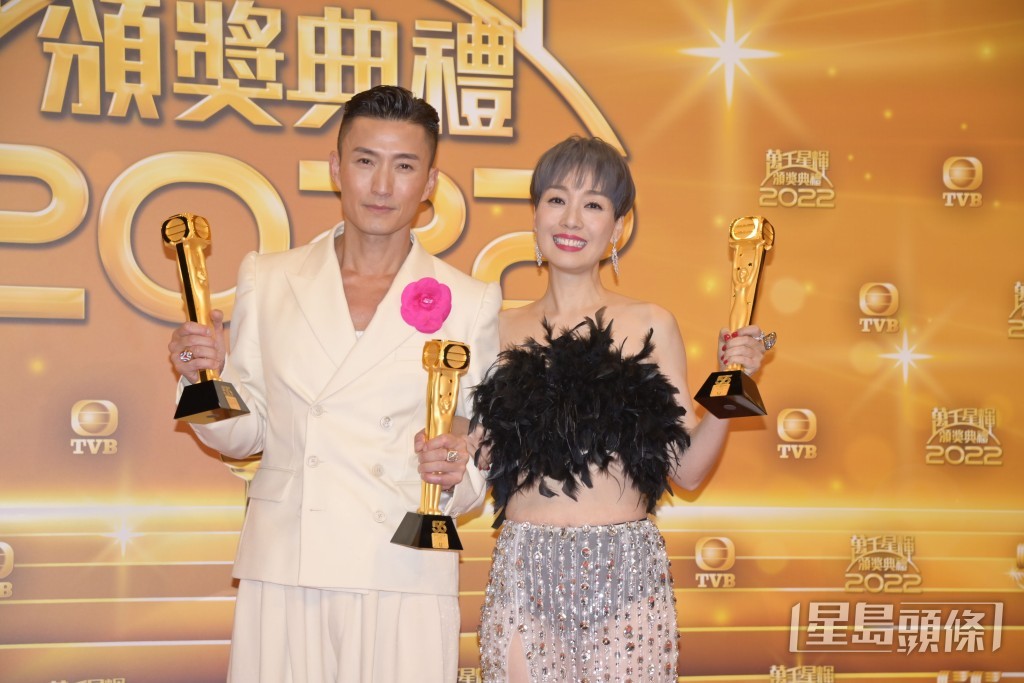 江美儀在《萬千星輝頒獎典禮2022》憑《下流上車族》奪得「最佳女主角」。