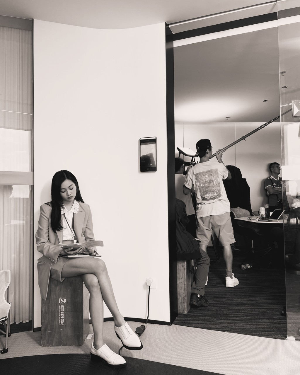 郭柏妍早前忙於趕拍新劇《金式森林》,戲服多為短褲。
