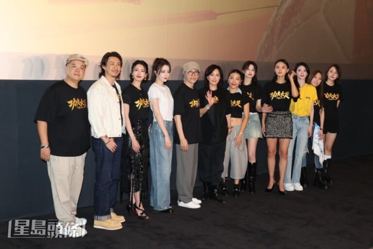 《功夫女足》香港首映周星馳劉嘉玲老友鬼鬼 星媽罕有撐場成焦點