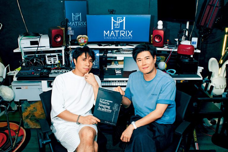 李澧恩（左）與張與辰在音樂教學上有共同理念，故此共同建立Matrix Singing Academy音樂學院。