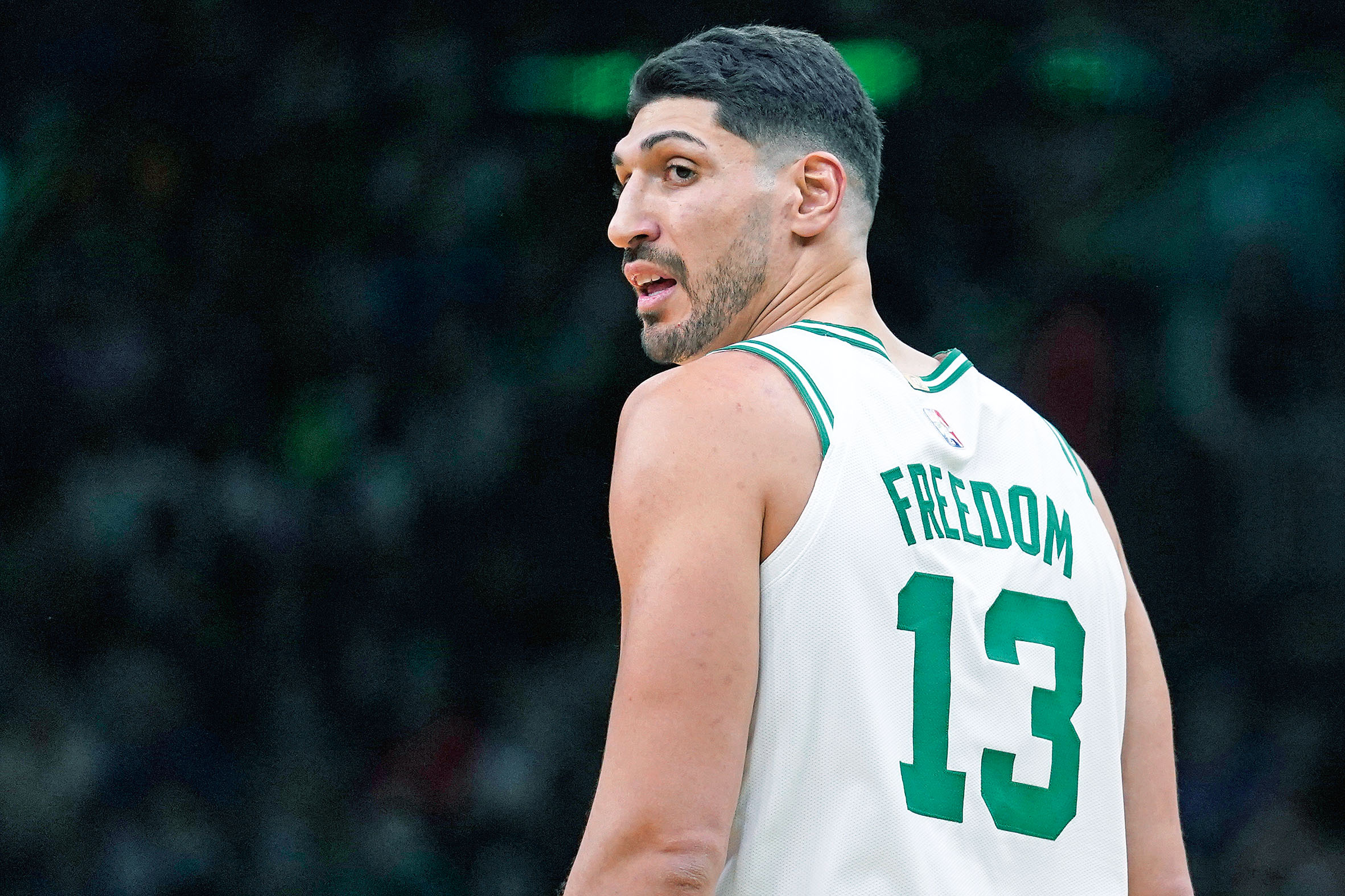 坎特先前在NBA打球。路透社