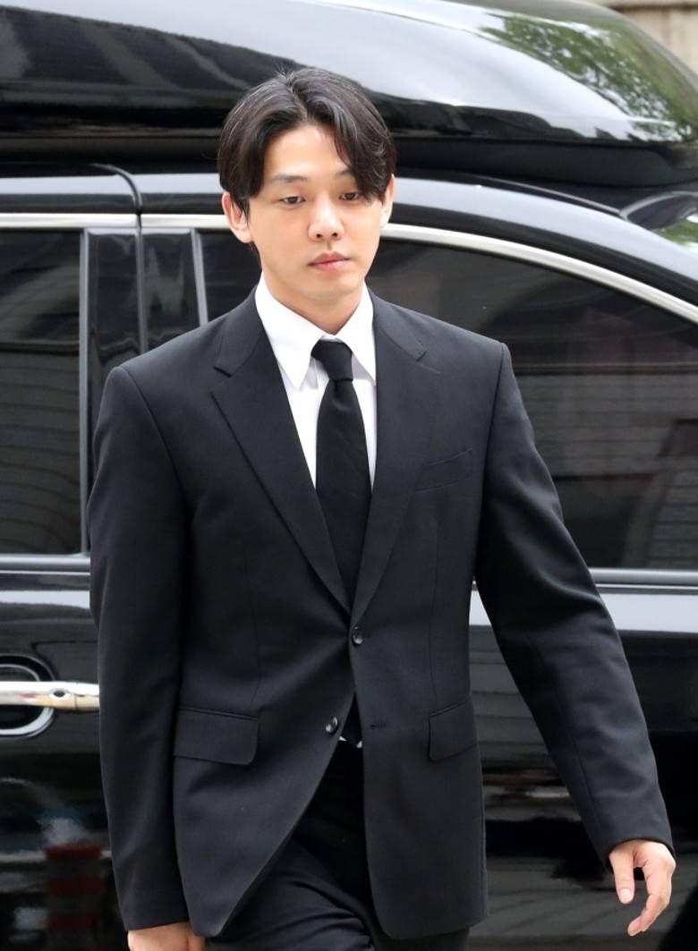 劉亞仁涉及的罪名包括教唆他人毀滅證據、詐騙及違反醫療法等。