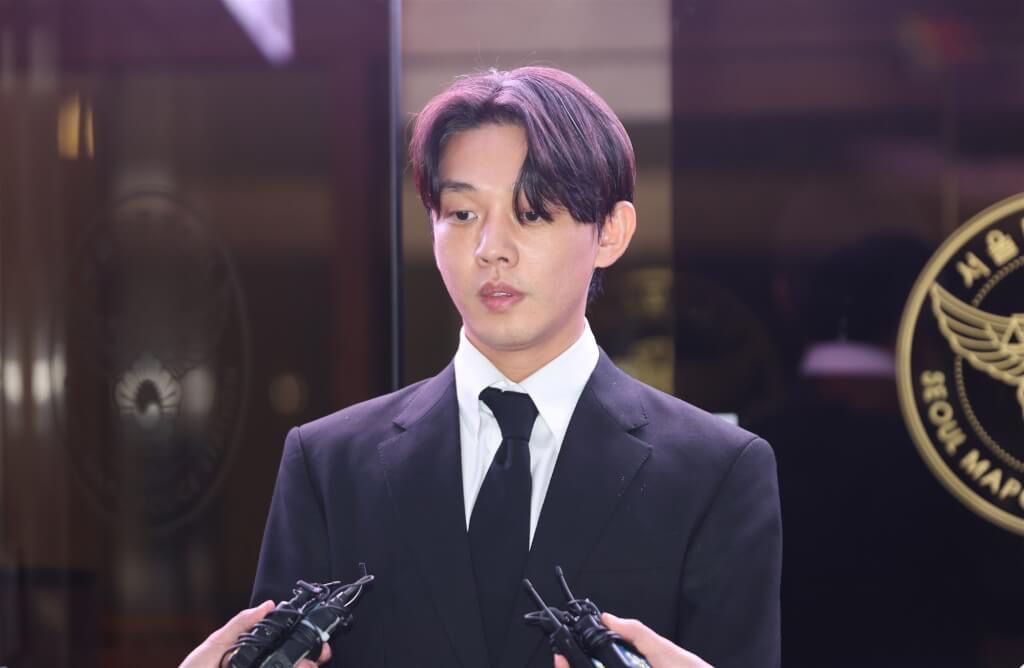 去年底已有消息傳出劉亞仁會演出《吸血鬼》,但其當時所屬公司UAA表示一切未定。