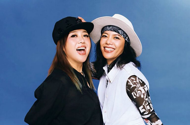 「阿妹妹」由張惠妹的妹妹Saya張惠春（右）與表妹Raya陳秋琳組成。中央社