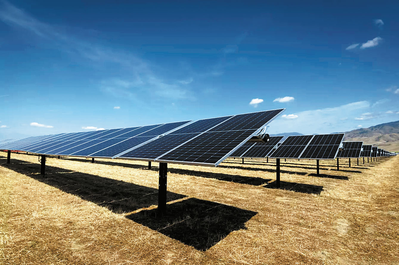 加州大力推廣太陽能發電，不斷創下里程碑。洛杉磯時報