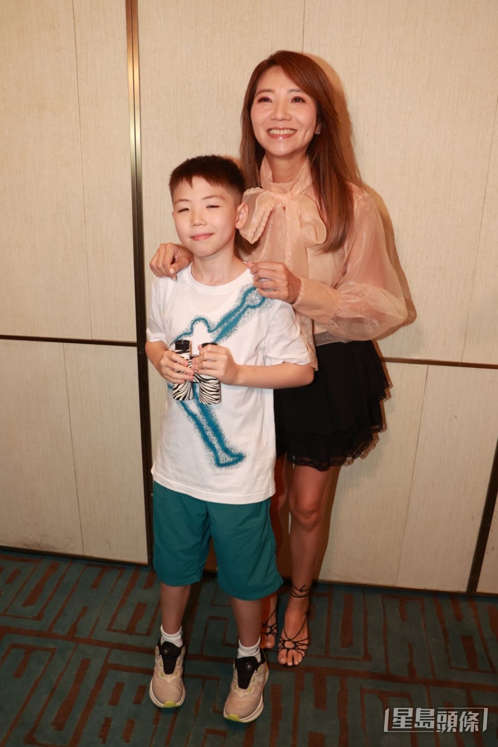 車婉婉特意帶同兒子一起觀看劇集首播。