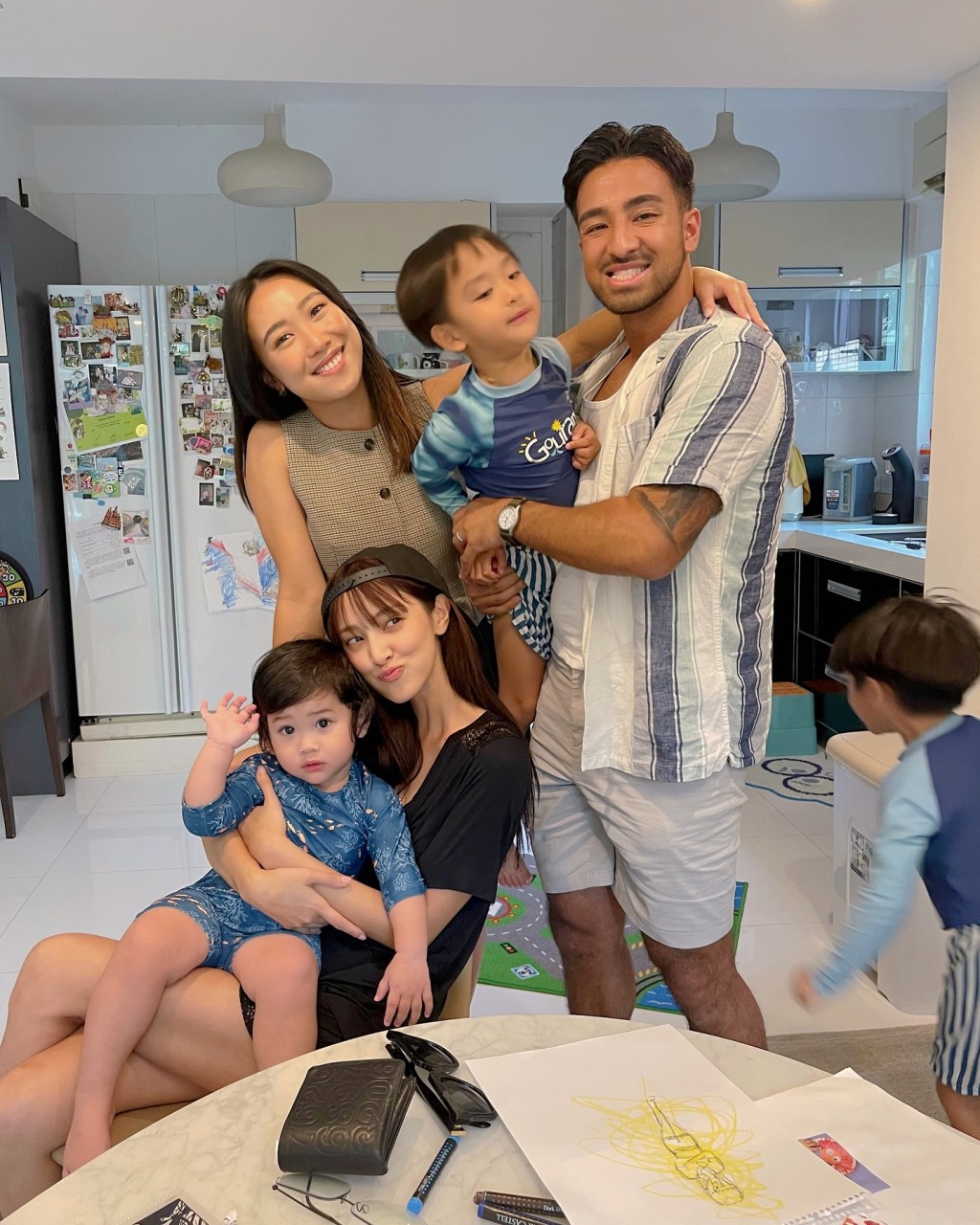 Derek與陳凱琳的兒子們關係融洽。