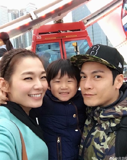呂慧儀在2019年宣布與黃文廸結束七年婚姻。