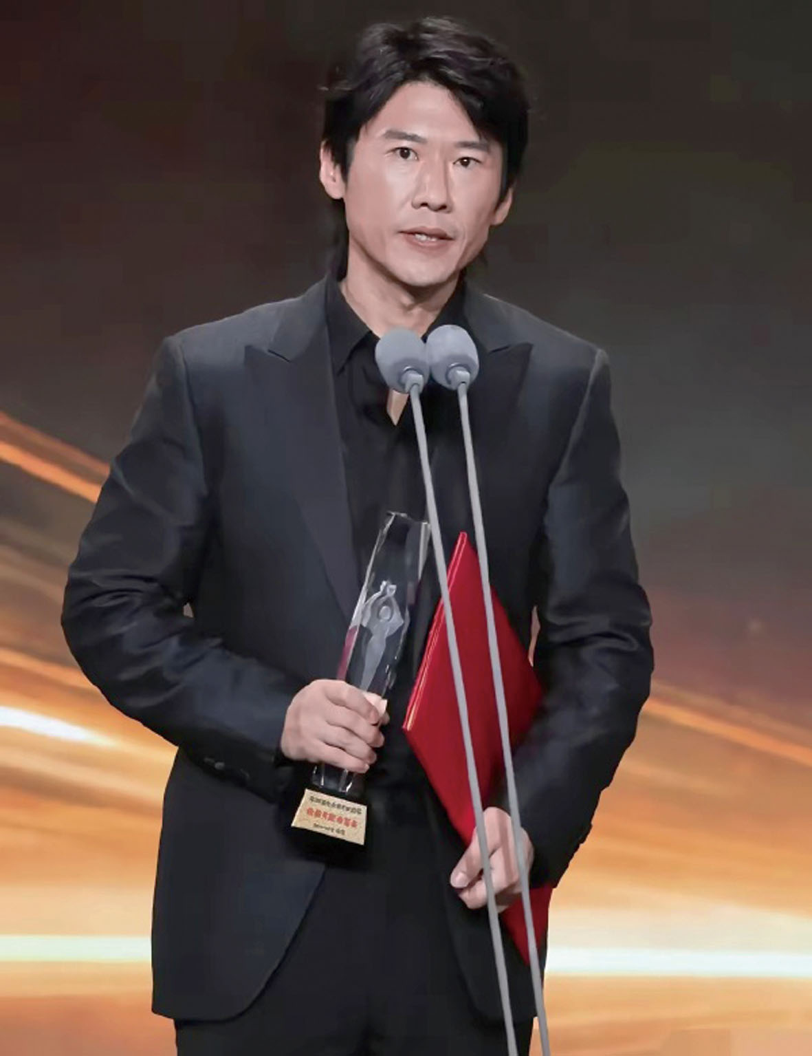王驍拿下最佳男配角 。網上圖片
