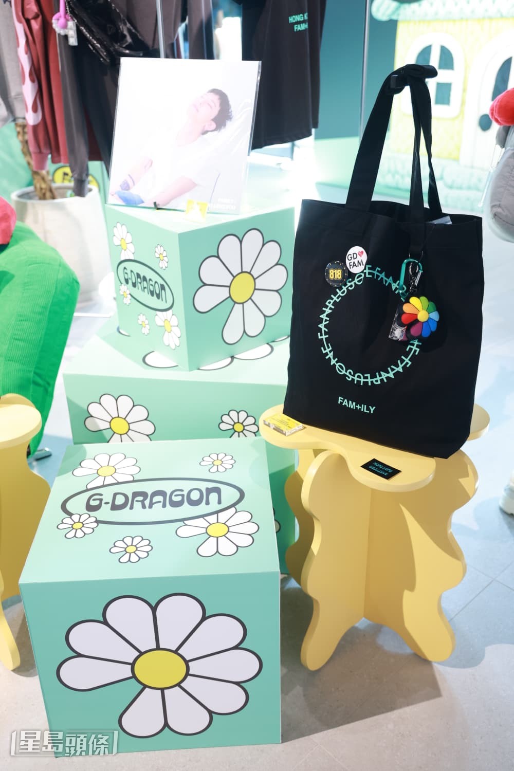 加有裝飾的Tote Bag。