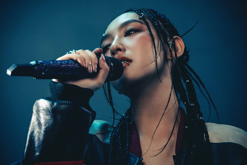 Gigi 再度挑戰全新的音樂風格。