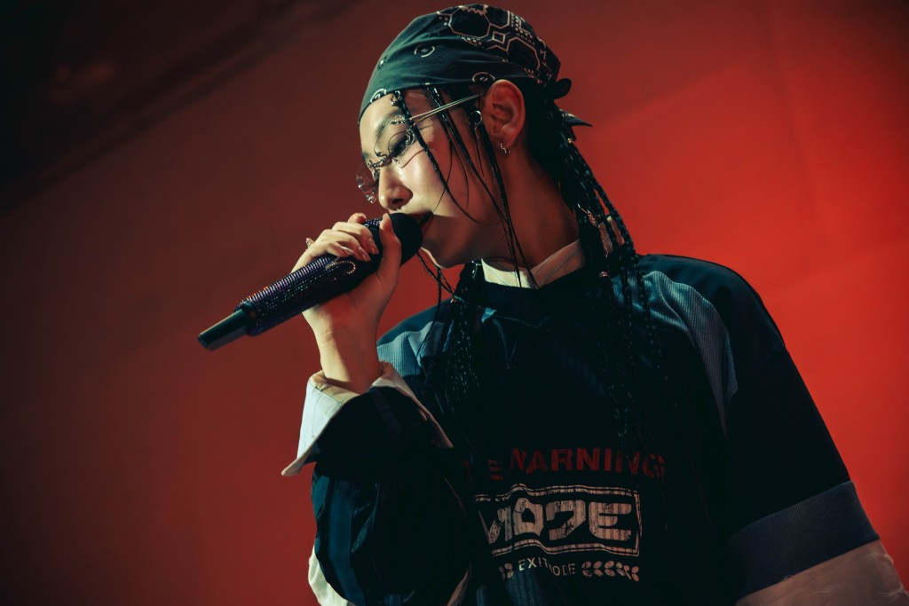 新歌展現了 Gigi 歌聲的更多可能性。