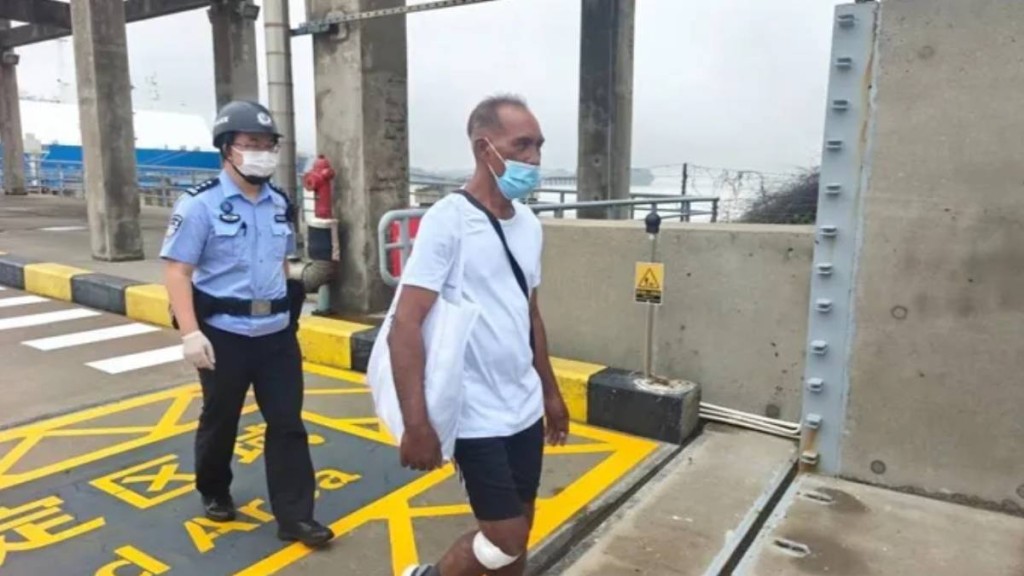 印尼漁民海上漂流26天獲救 靠釣魚飲雨水求生終返國