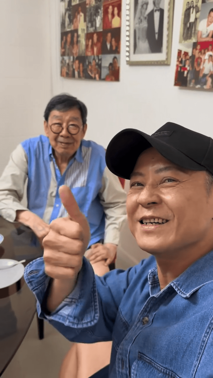 康復後的胡楓承諾會珍惜與親友相聚的時光。