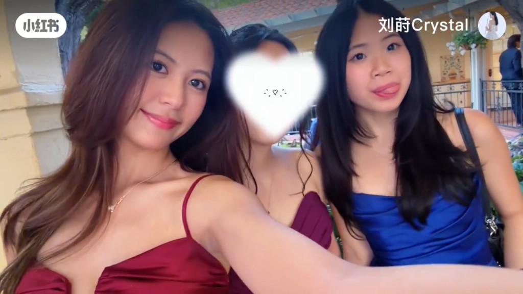 劉蒔外貌完全不像18歲,比真實年齡更加成熟。