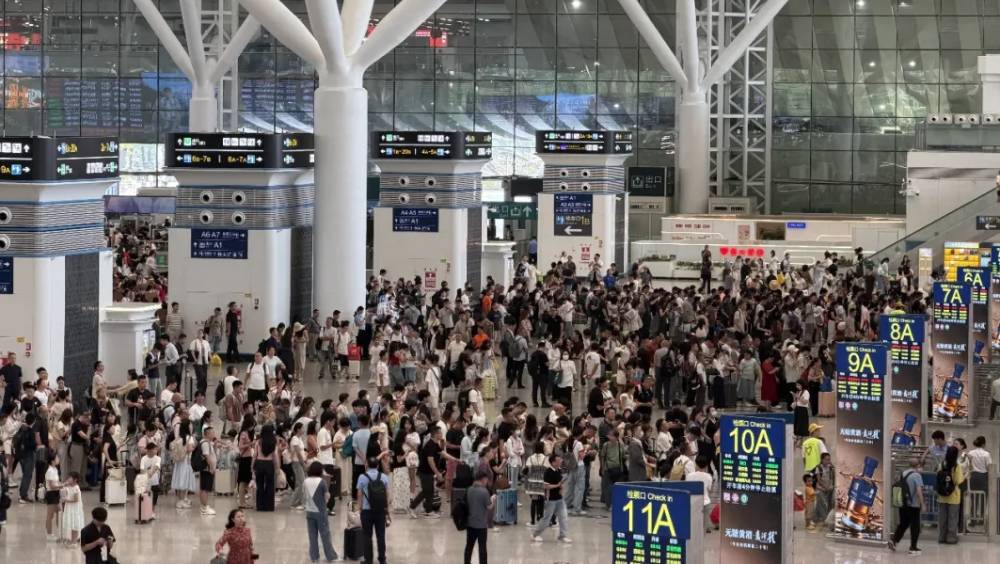 廣深港高鐵跨境客流創新高 今年提前11天突破2000萬人次