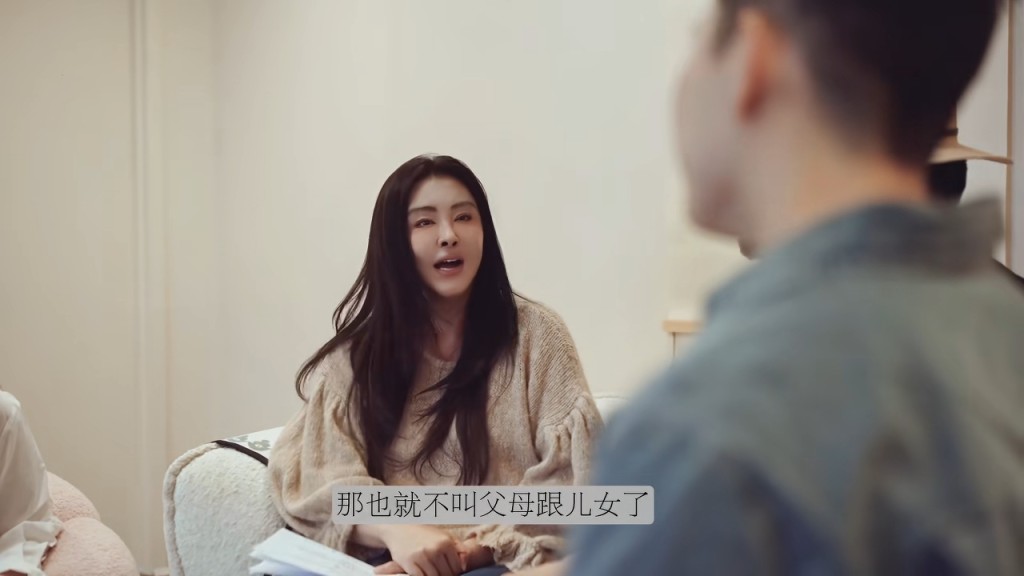 王祖賢早前曾罕有地除下口罩接受訪問。