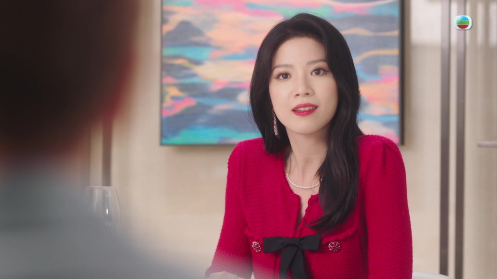 陳曉華飾演霸氣的富家千金胡曉彤。