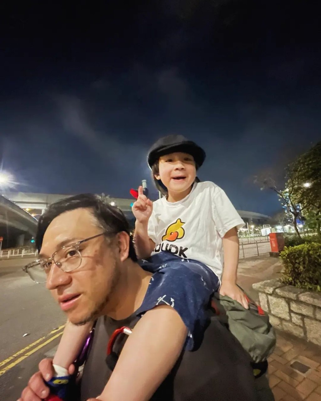 張致恒曾在大仔天寶生日時寄語兒子：「唔好好似Daddy咁失敗！」