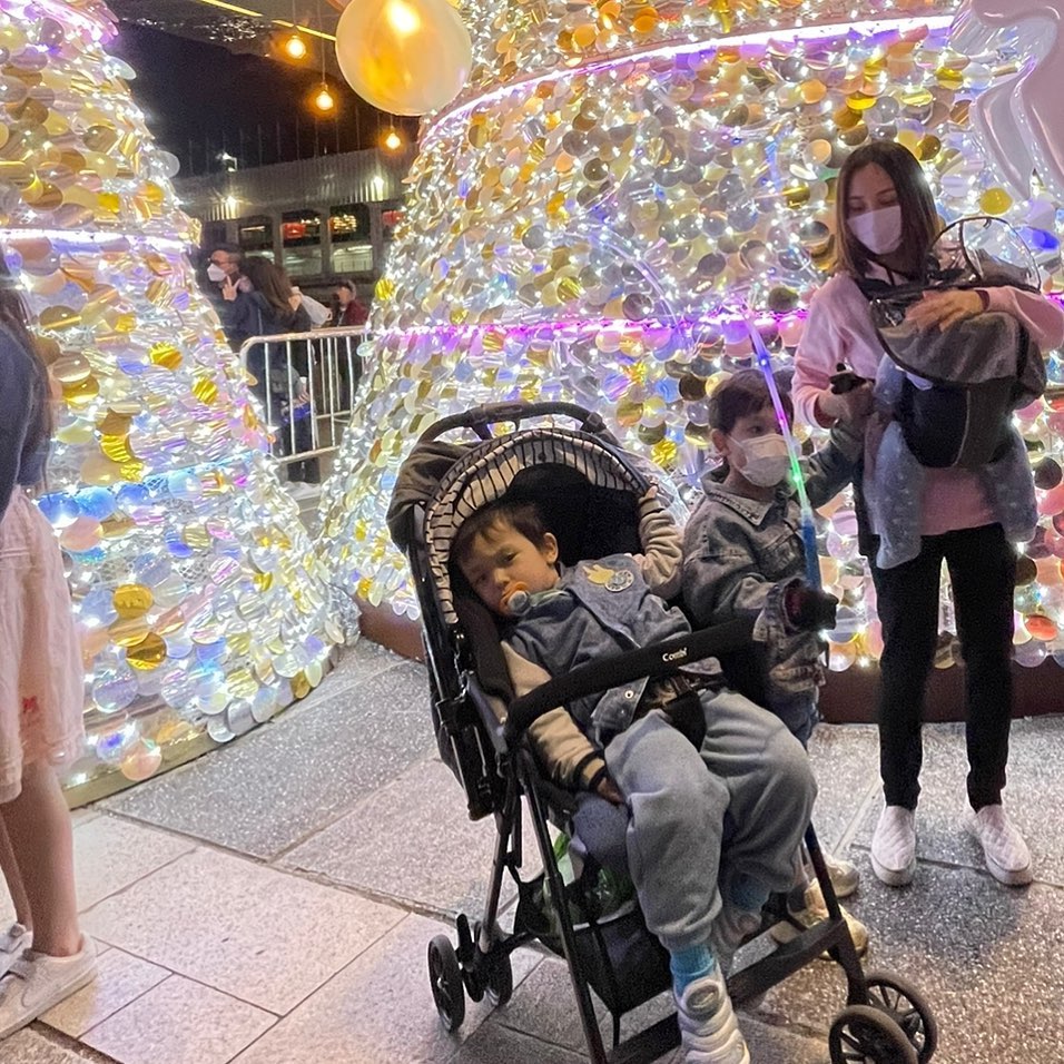 雯雯直認曾經萌生輕生念頭，幸得張致恒一起學習照顧兒子、共同面對外界的指責。