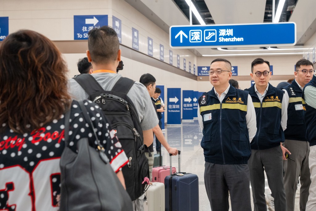 新皇崗口岸進行大型演練 入境處處長親身體驗通關流程