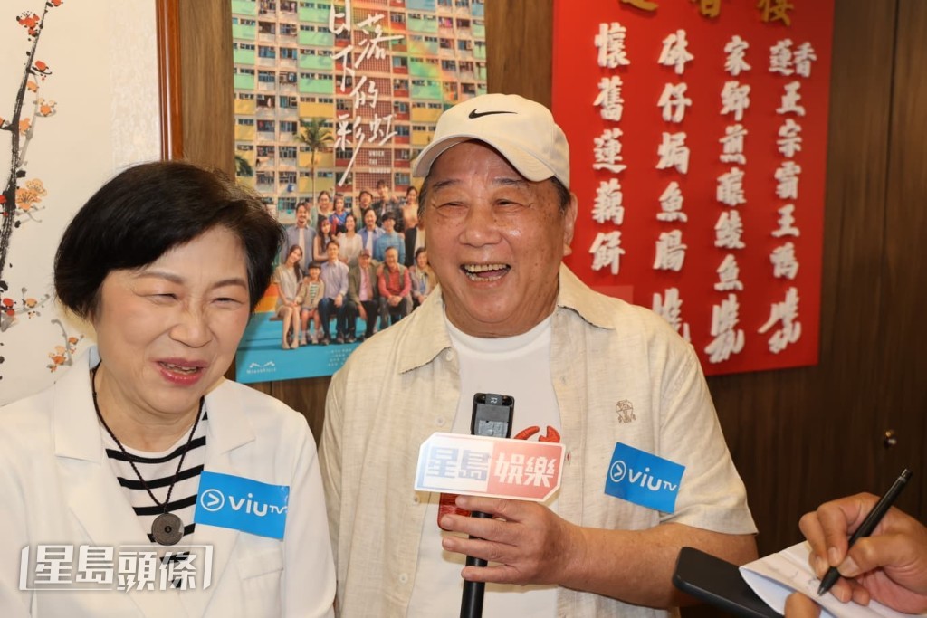 夏雨與吳浣儀合照。