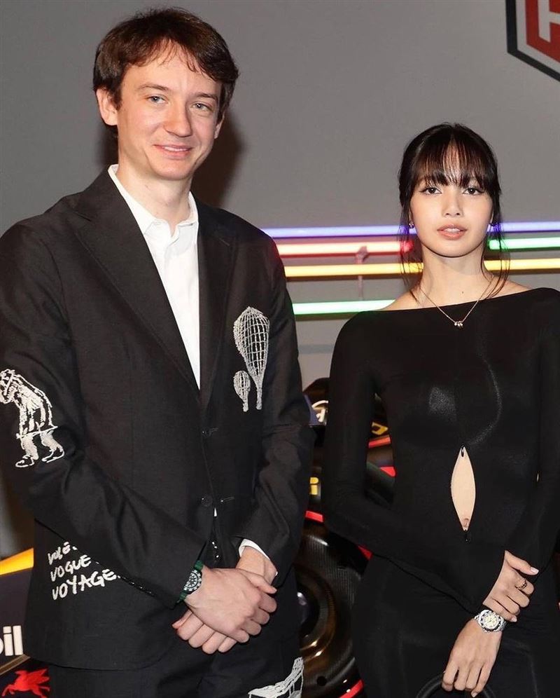 自2023年起，Lisa和Frederic就經常被媒體拍到一同出遊和約會。