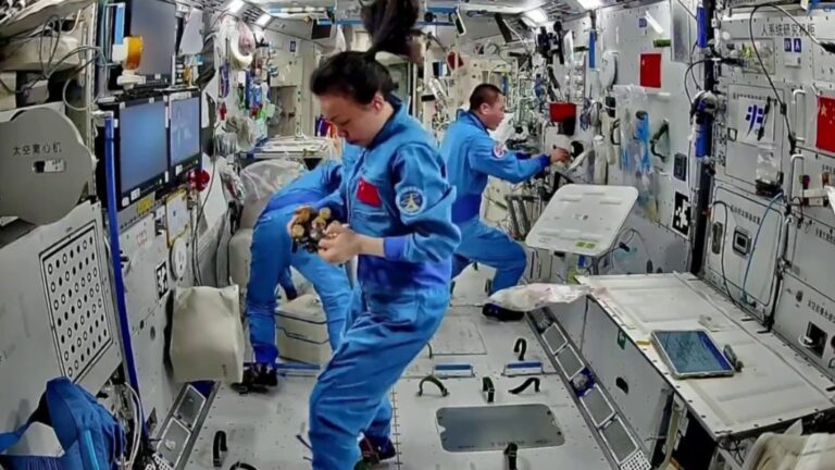 神舟二十三號航天員在軌逾80天 持續推進科學實驗與在軌訓練
