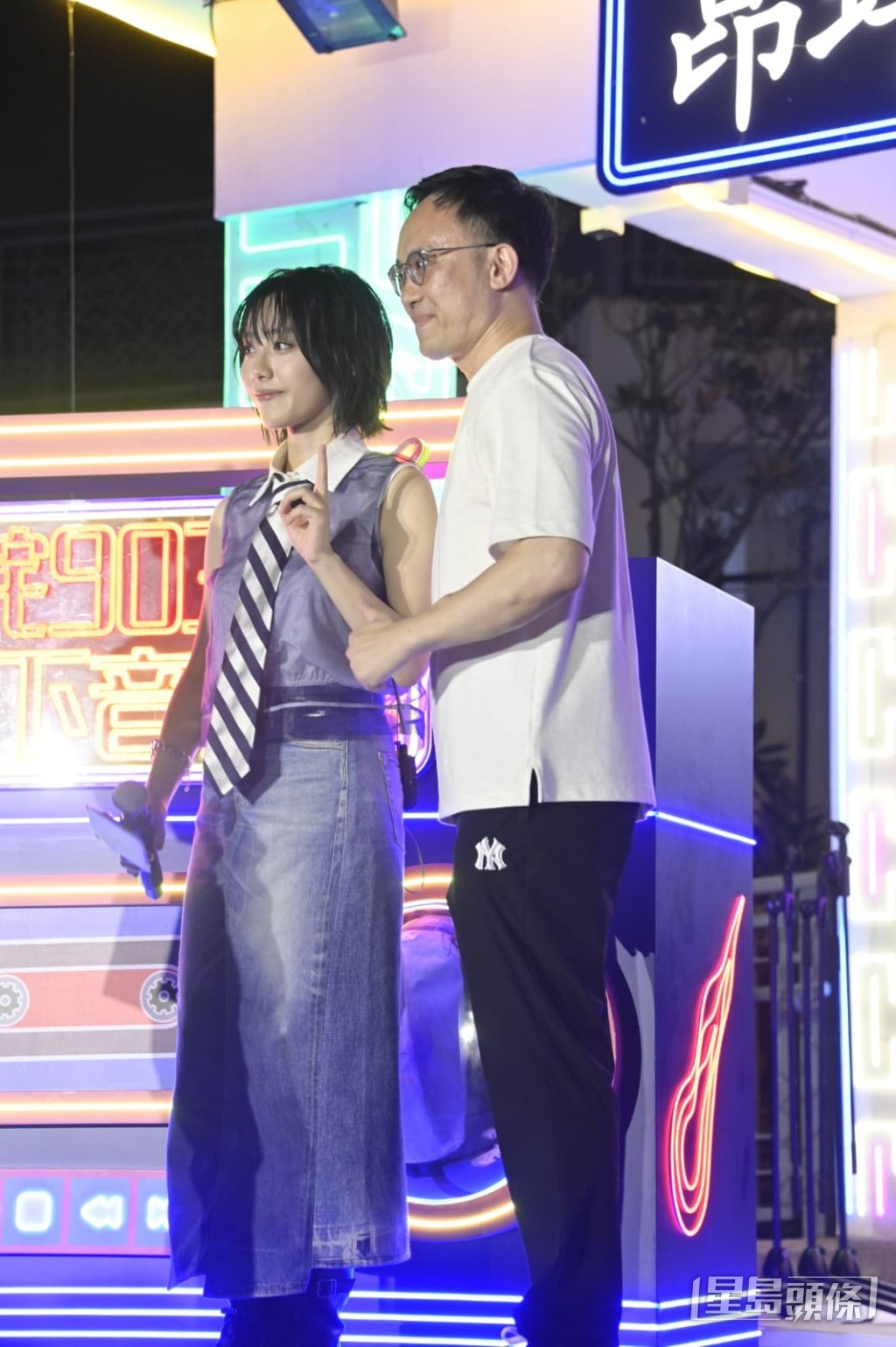蘇詠淳的父親到場支持，更上台與愛女一同參與遊戲環節。