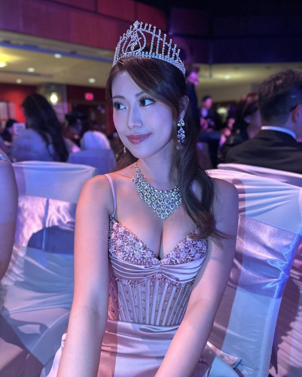 她是選美比賽的常客。