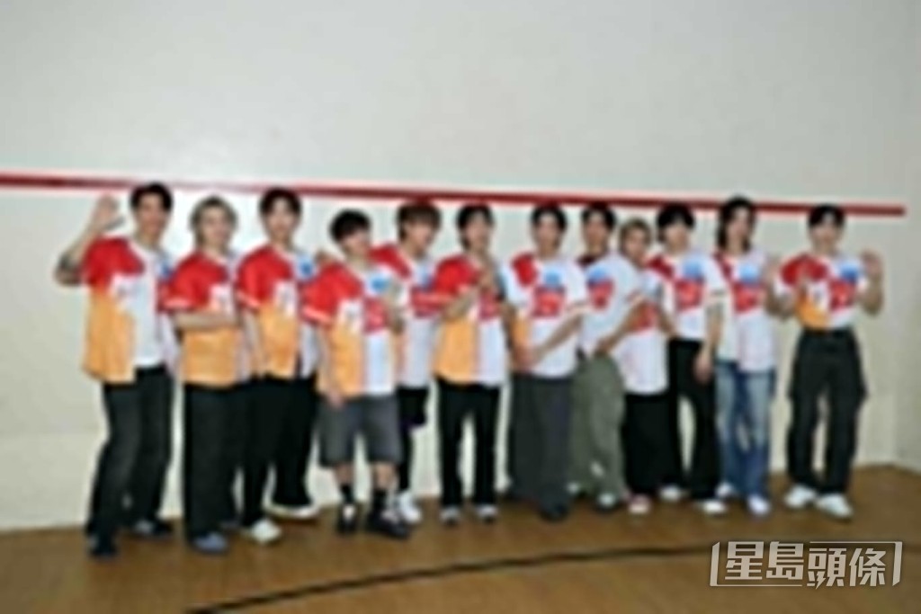 MIRROR 12子使出「嗱喳招」與桌球手吳安儀較量。