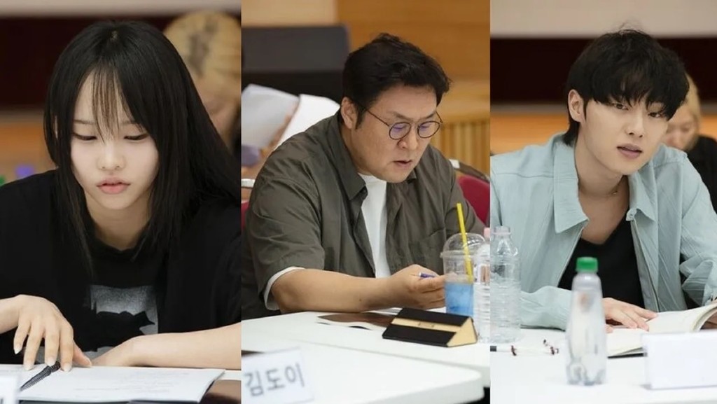 劇本圍讀現場可見（左起）新人DOI、尹敬浩及崔顯旭的身影。