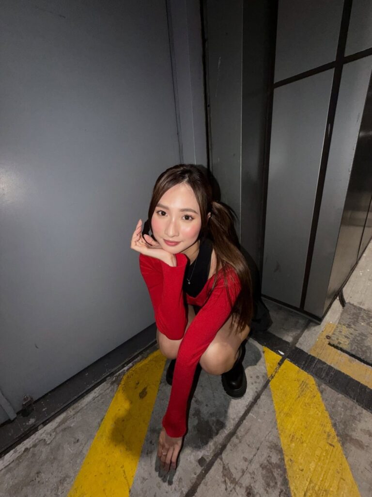 鍾柔美樂園初體驗　曬水著照迎夏末