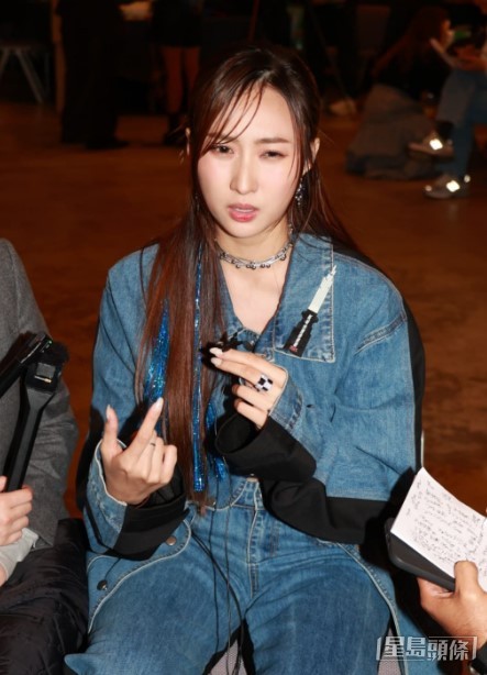 鍾柔美事後解釋事件，堅持表示沒有與劉展霆拍拖。