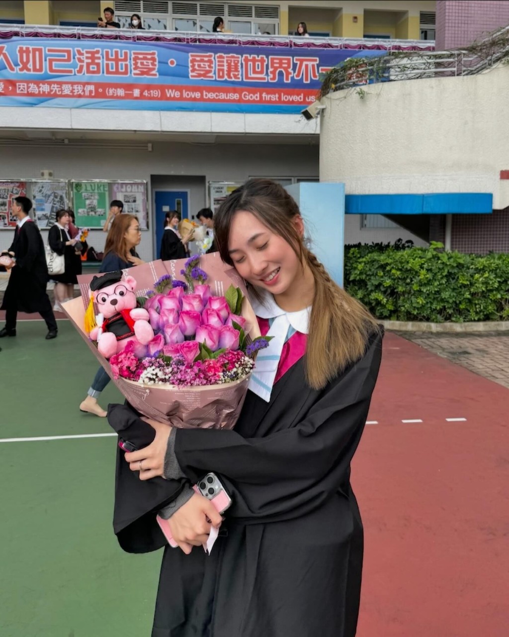 鍾柔美於2025年9月成為香港大學學生。