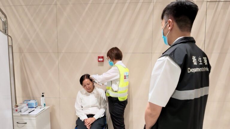 新皇崗口岸舉行跨部門公共衞生演習 強化高傳染病旅客應對流程