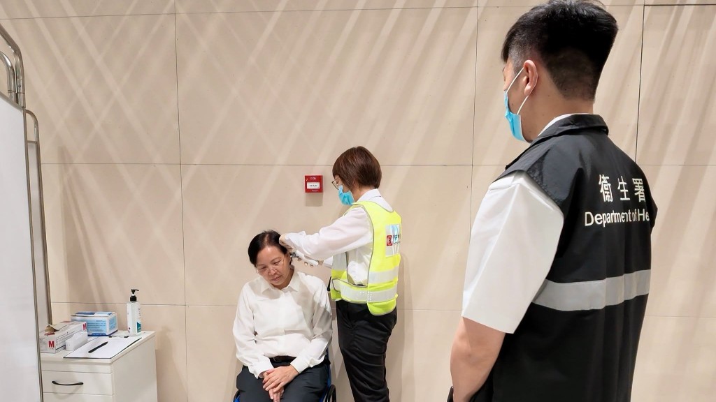 新皇崗口岸舉行跨部門公共衞生演習 強化高傳染病旅客應對流程