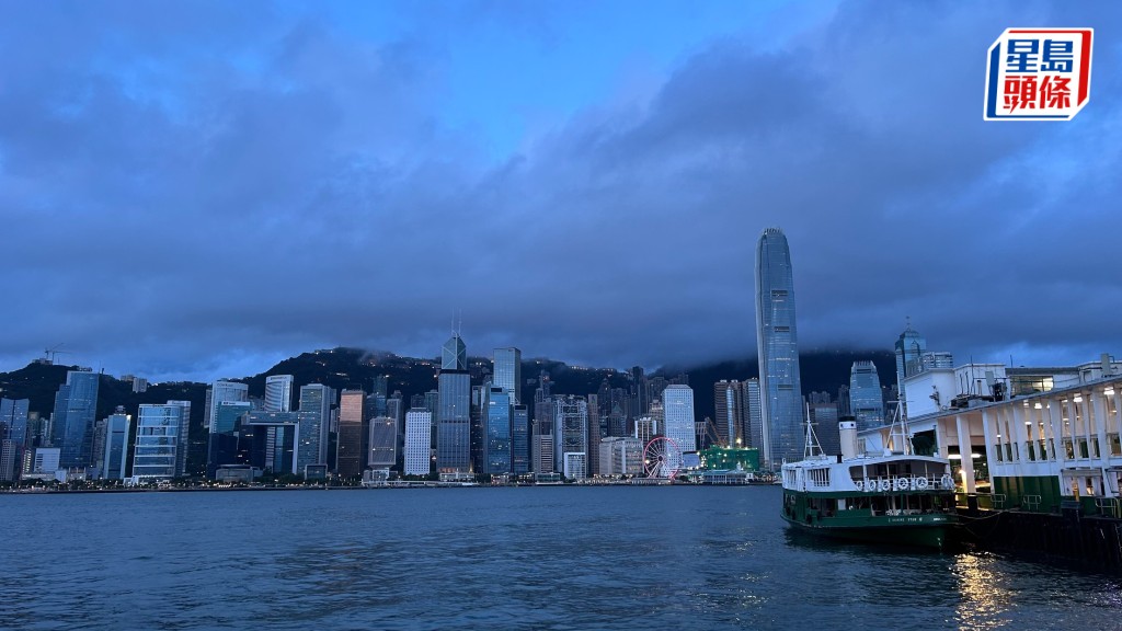 天文台發出特別天氣提示 本港以南及以東海域強雨區正逐漸靠近