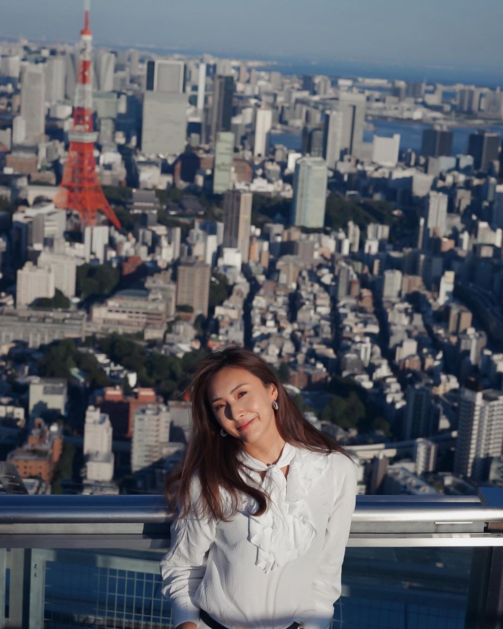 陳約臨曾在訪問張家朗時表現激動,並稱呼他為「金家朗」,場面尷尬。