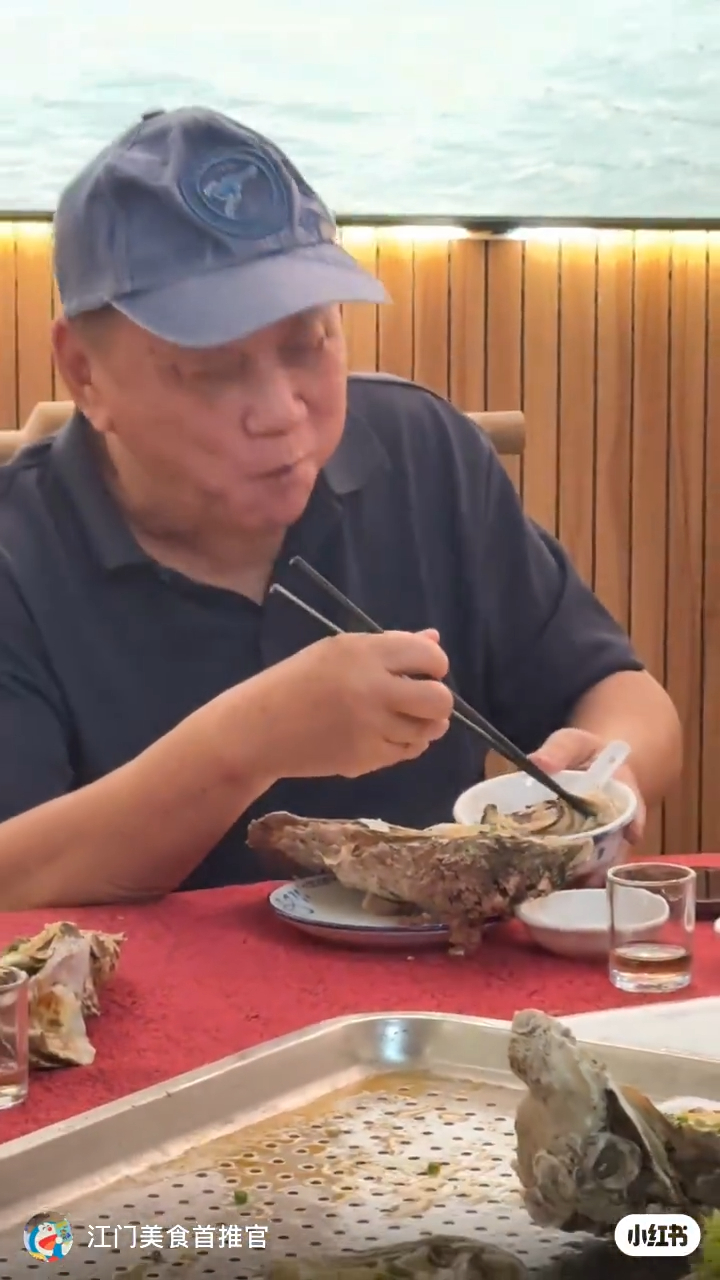 夏雨懂得享受飲食，身體健康，令人羨慕。