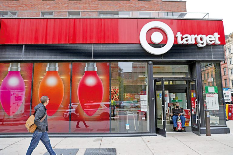 Target公布最新季度財報，將全年淨銷售額增長率預估上調至約5%。路透社資料圖片
