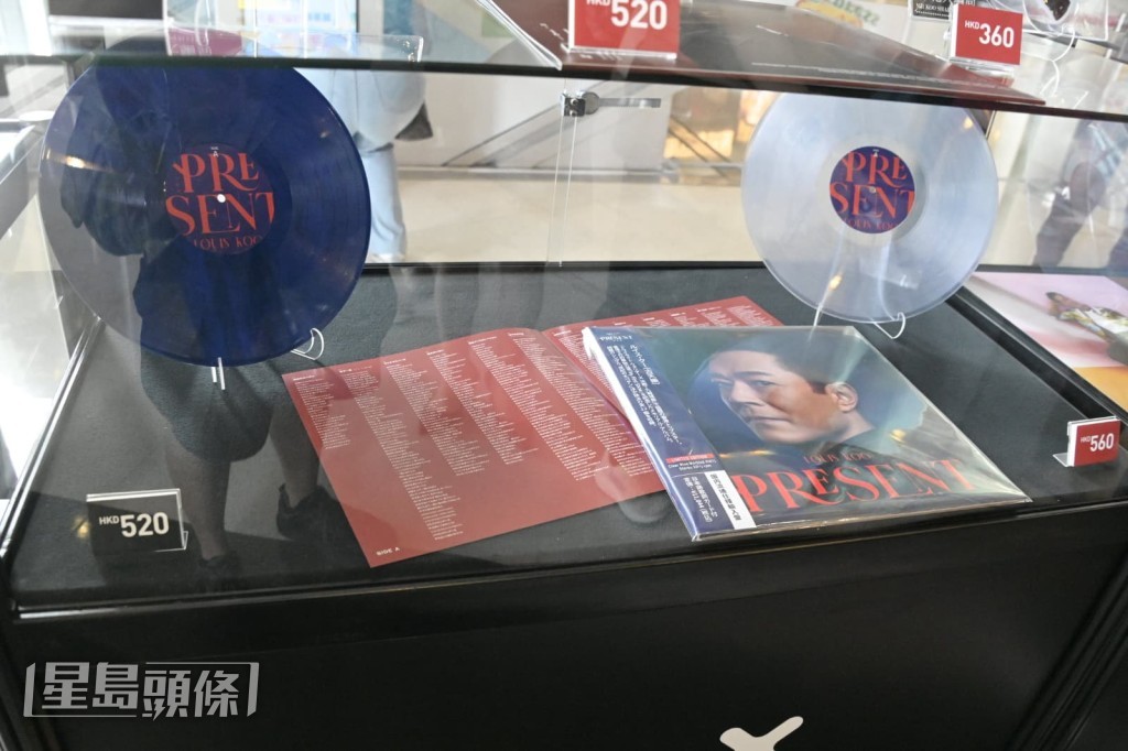 店內有黑膠唱片發售。